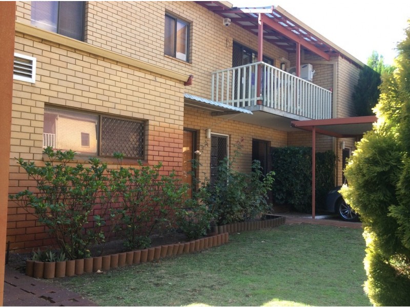 2/58 Pollard Street, Glendalough WA 6016