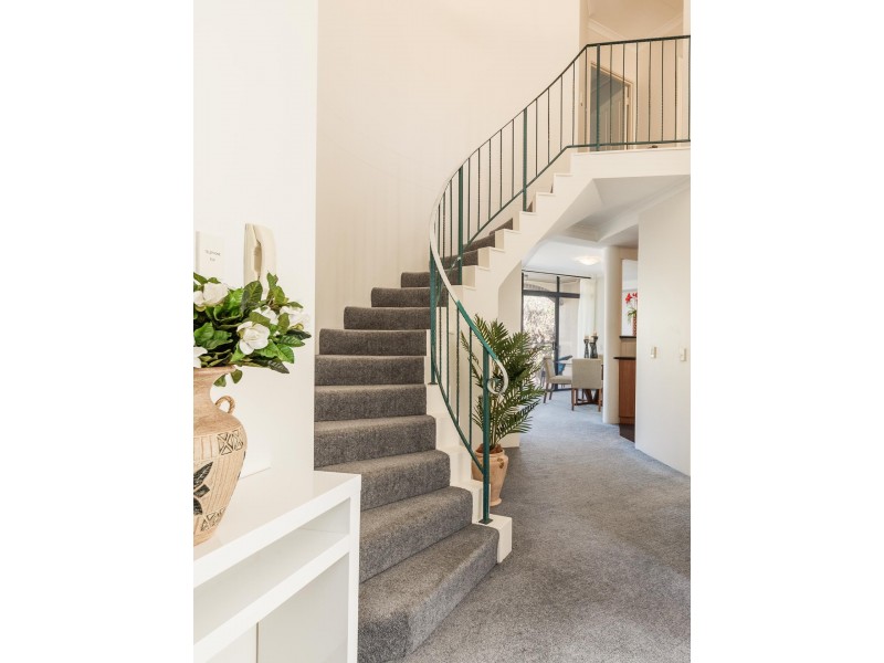 16/160 Hampden Road, Nedlands WA 6009