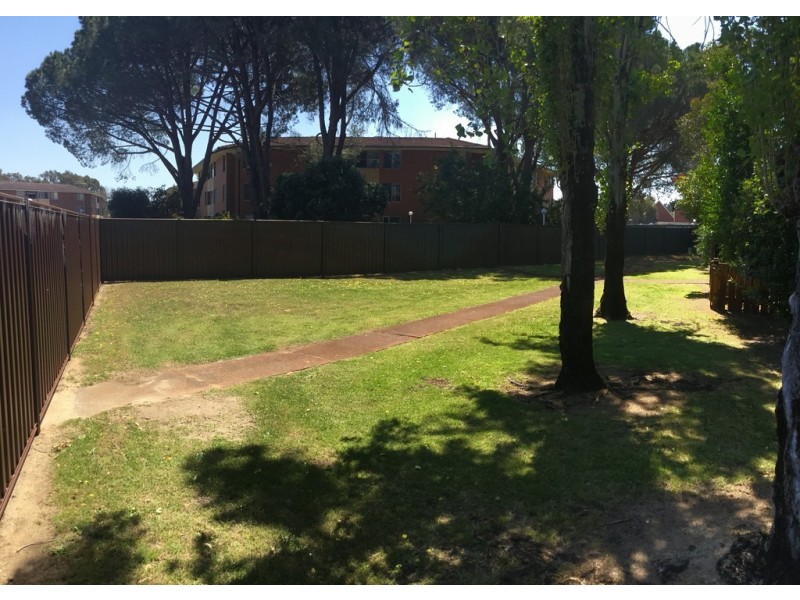 2E/47 Herdsman Parade, Wembley WA 6014