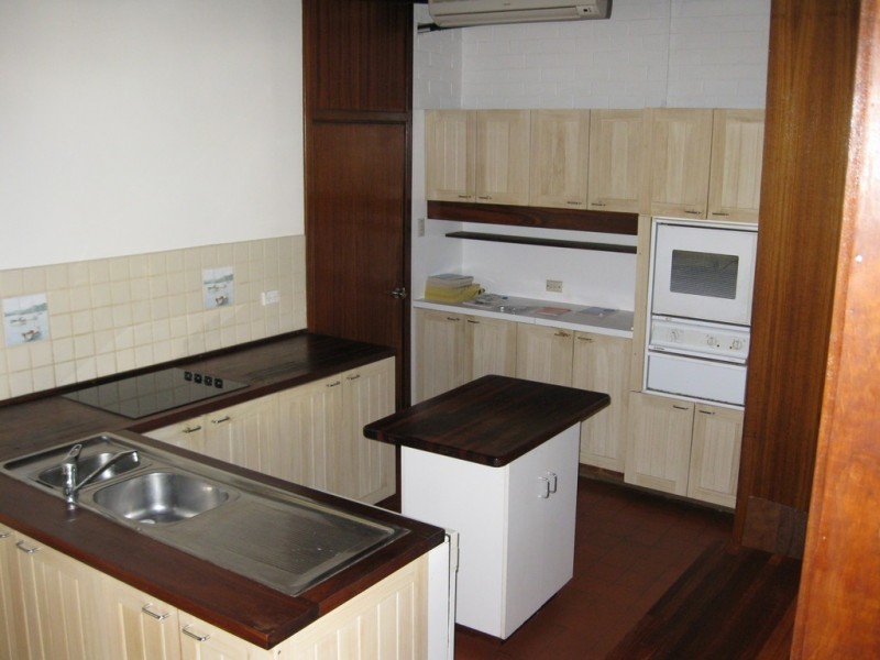 7 Orana Crescent, City Beach WA 6015