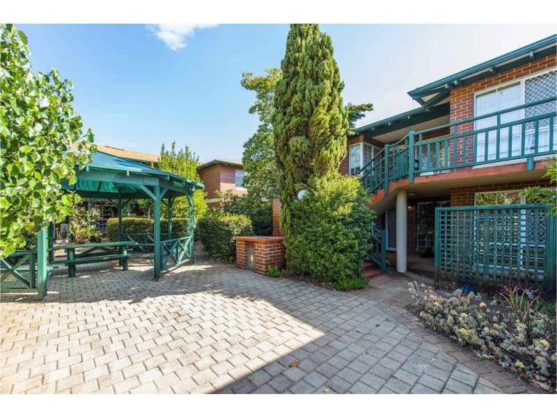 33/1 MOONDINE DRIVE, Wembley WA 6014