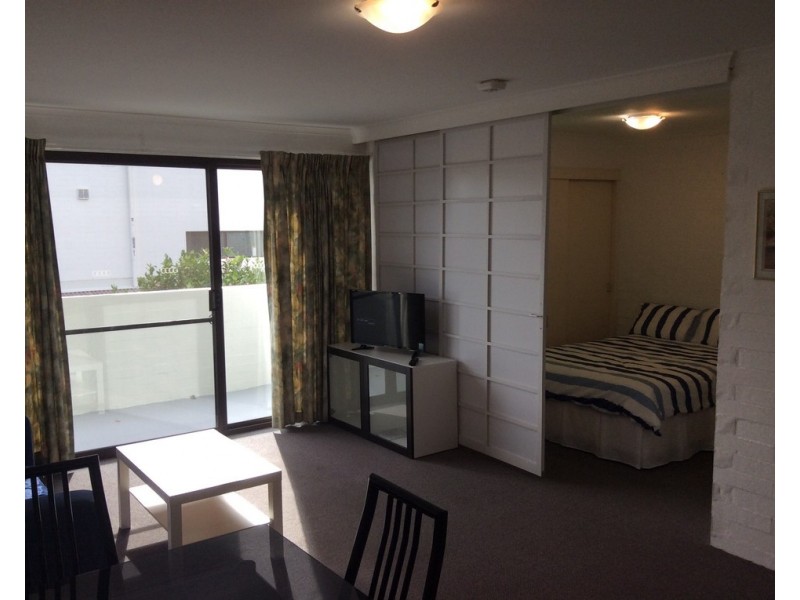 14/303 Cambridge Street, Wembley WA 6014