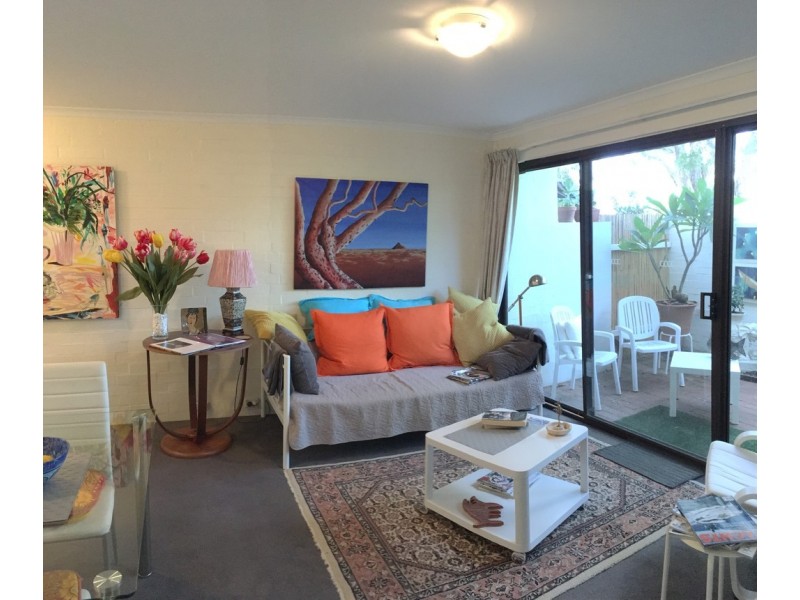 1/303 Cambridge Street, Wembley WA 6014