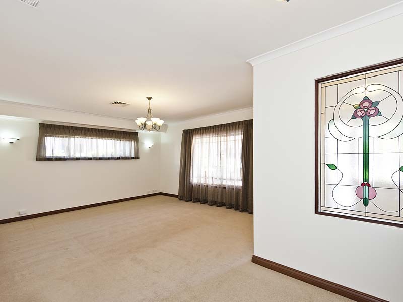 27 Essex Street, Wembley WA 6014