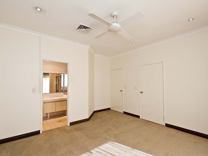 27 Essex Street, Wembley WA 6014