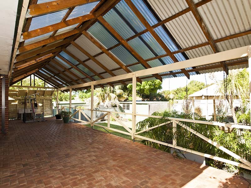 27 Essex Street, Wembley WA 6014