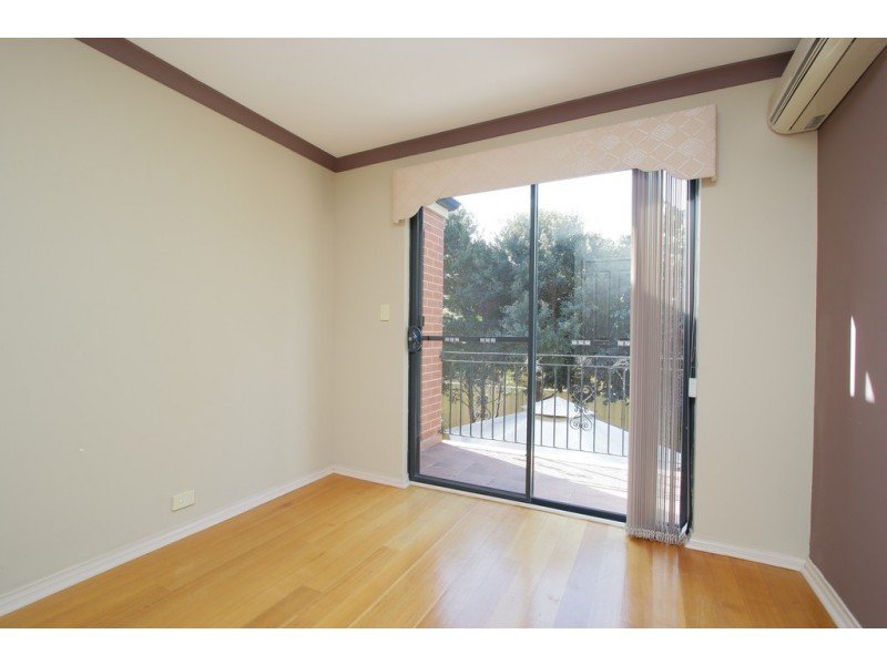 5/31 The Lakes Blvd, Jandakot WA 6164