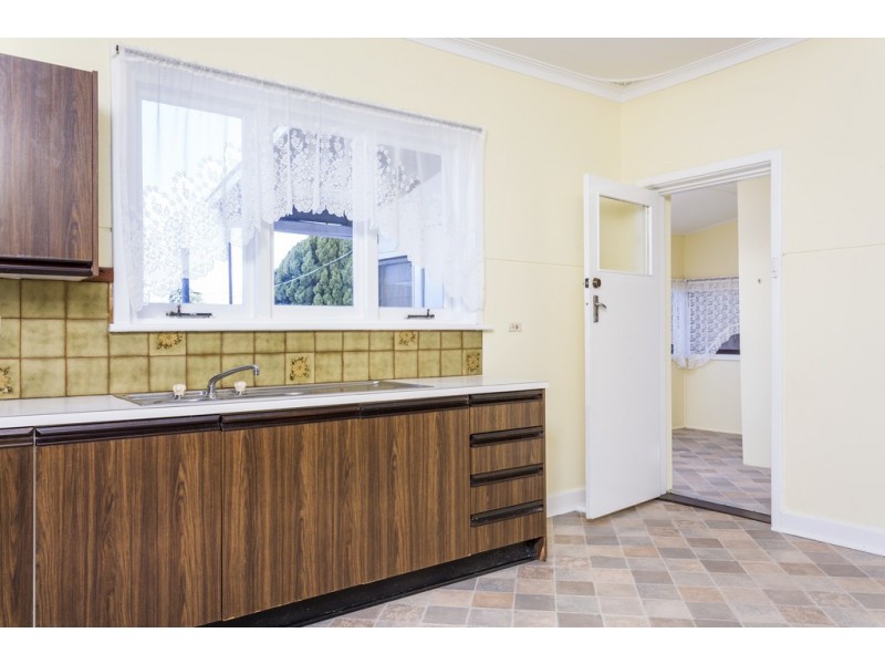 67 Coleman Cres, Melville WA 6156