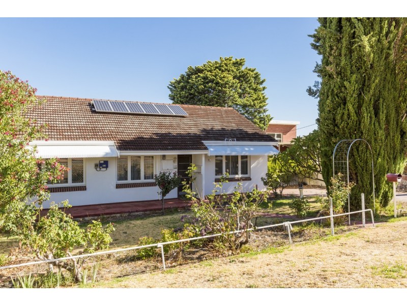 67 Coleman Cres, Melville WA 6156