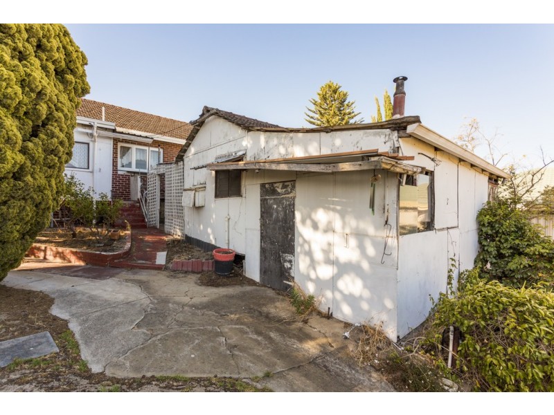 67 Coleman Cres, Melville WA 6156