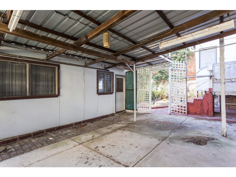 67 Coleman Cres, Melville WA 6156