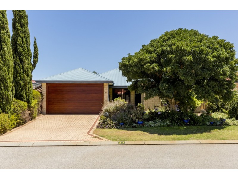 27 Beedelup Loop, Bibra Lake WA 6163