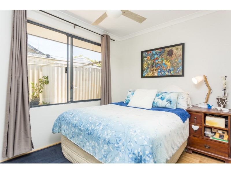 27 Beedelup Loop, Bibra Lake WA 6163