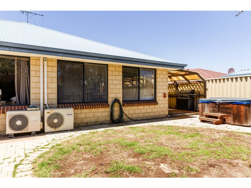 27 Beedelup Loop, Bibra Lake WA 6163