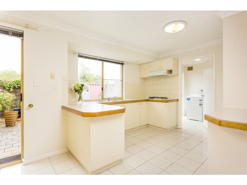 4/22 Fletcher St, Applecross WA 6153