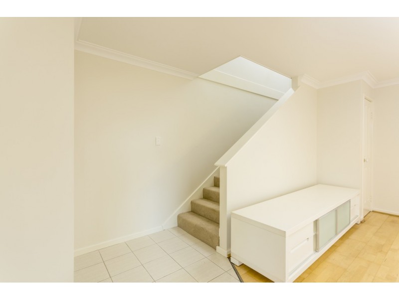 4/22 Fletcher St, Applecross WA 6153