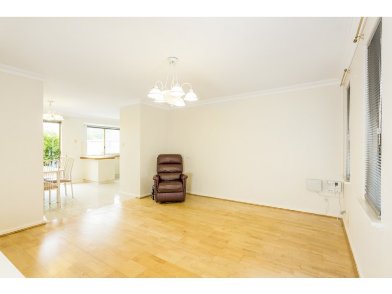 4/22 Fletcher St, Applecross WA 6153