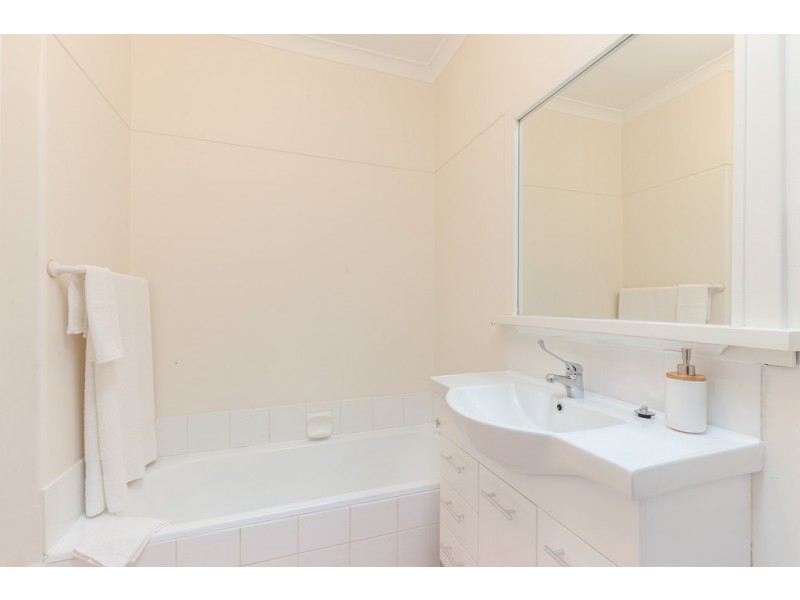 1 Bassett Street, Willagee WA 6156