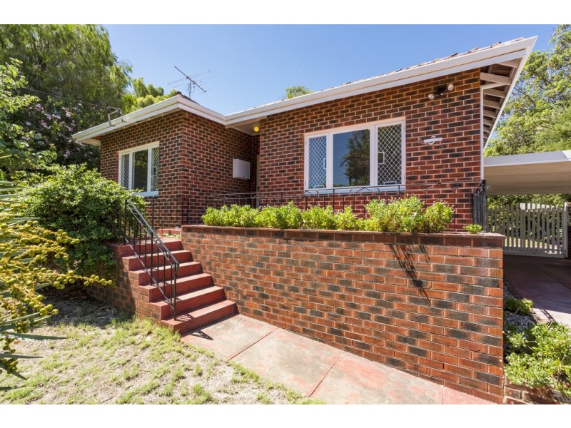 3 Bassett St, Willagee WA 6156