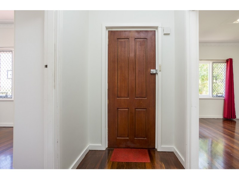 3 Bassett St, Willagee WA 6156