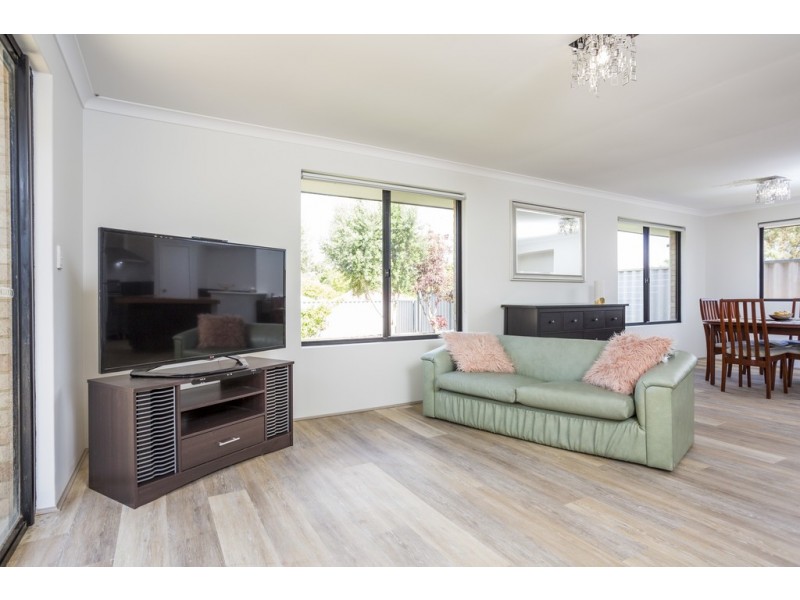 13 Milroy Street, Willagee WA 6156