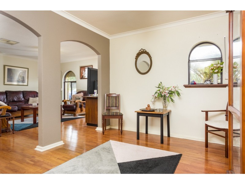 12 Petterson Ave, Samson WA 6163