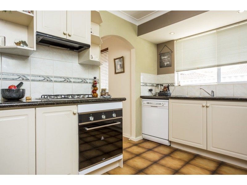 12 Petterson Ave, Samson WA 6163