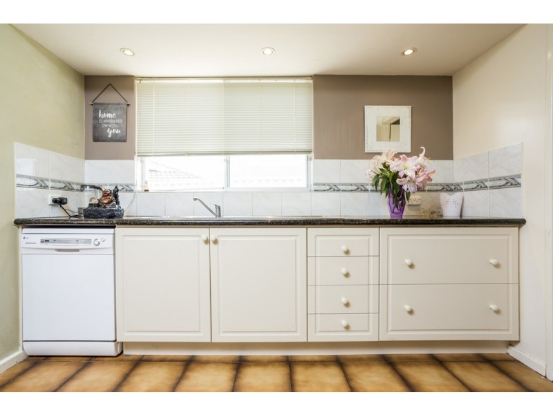 12 Petterson Ave, Samson WA 6163