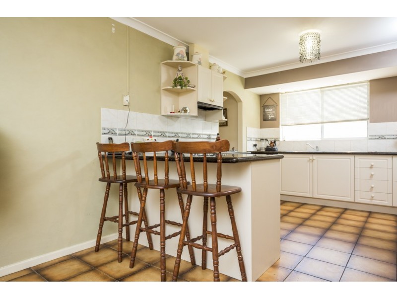 12 Petterson Ave, Samson WA 6163