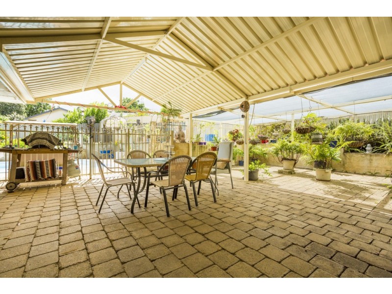 12 Petterson Ave, Samson WA 6163