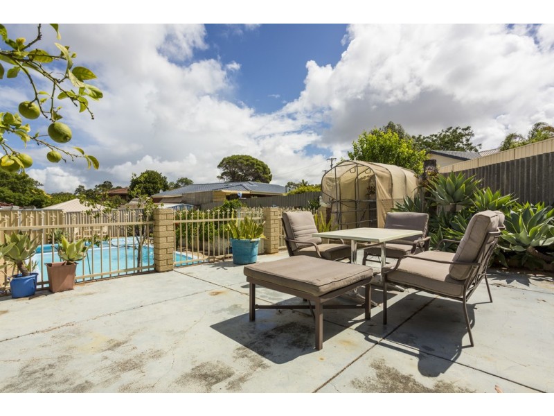 12 Petterson Ave, Samson WA 6163