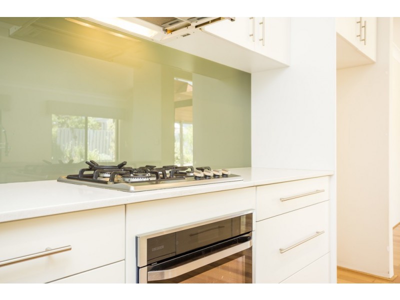 11 Fletcher St, Applecross WA 6153