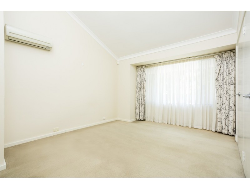 11 Fletcher St, Applecross WA 6153