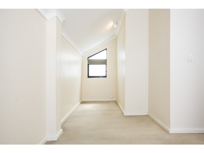 11 Fletcher St, Applecross WA 6153