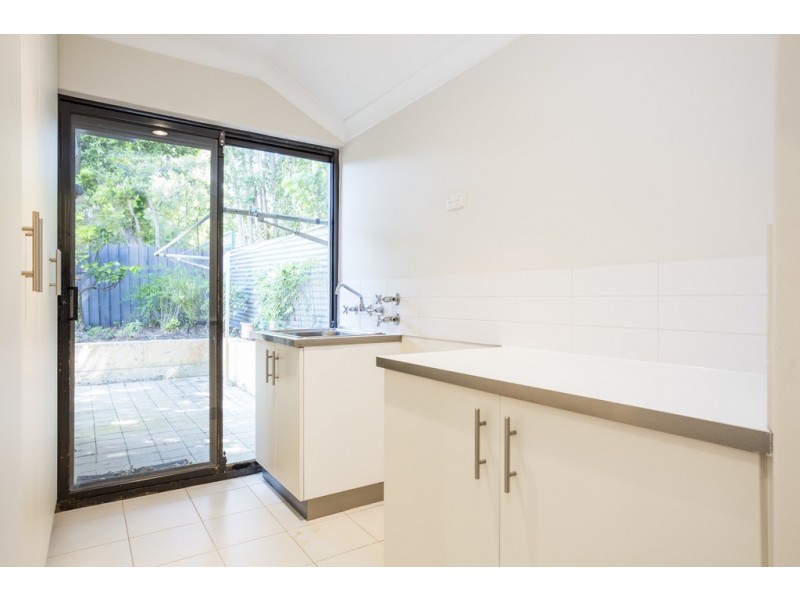 11 Fletcher St, Applecross WA 6153