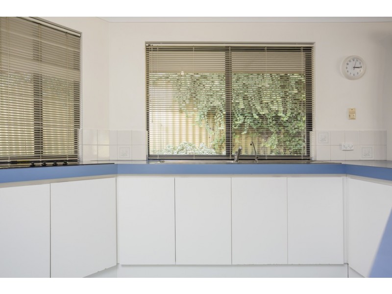 12 Bradley Ct, Samson WA 6163