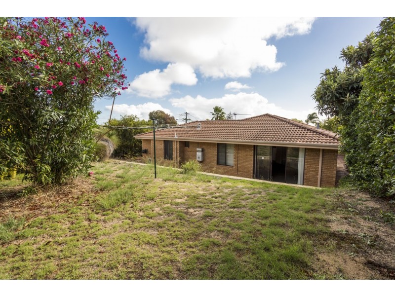 12 Bradley Ct, Samson WA 6163