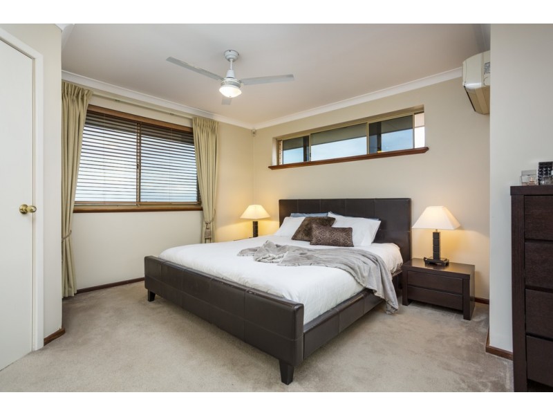 27 Stewart Way, Kardinya WA 6163