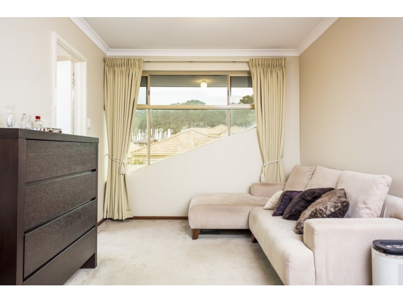 27 Stewart Way, Kardinya WA 6163