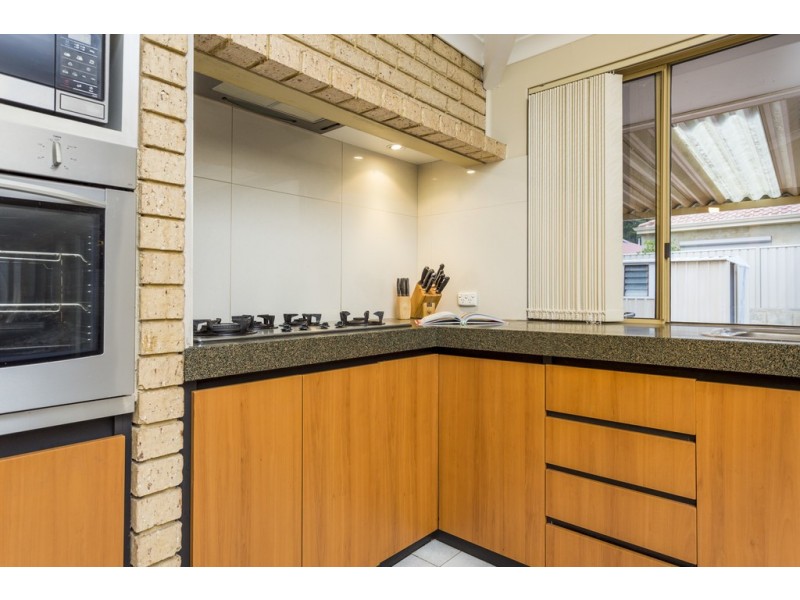 27 Stewart Way, Kardinya WA 6163