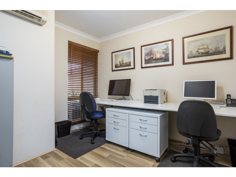 27 Stewart Way, Kardinya WA 6163