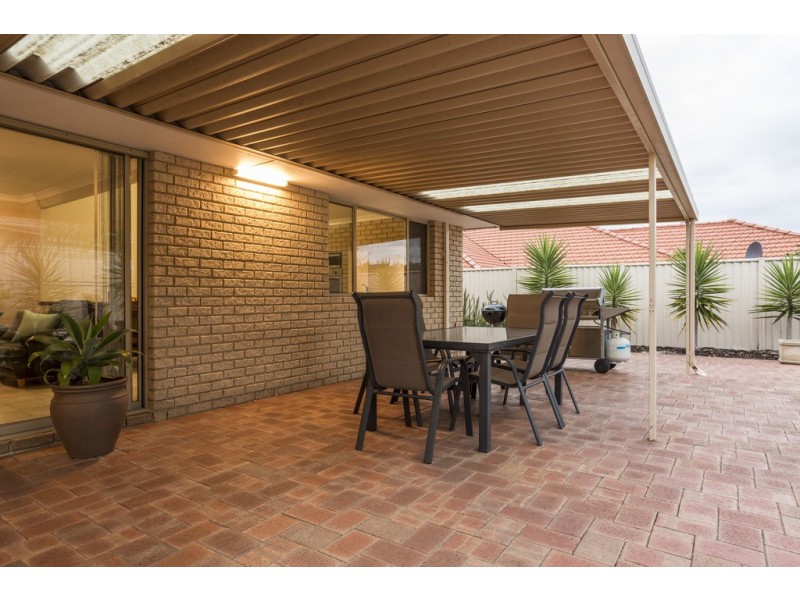 27 Stewart Way, Kardinya WA 6163