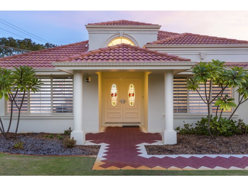 27 Aleppo Drive, Kardinya WA 6163