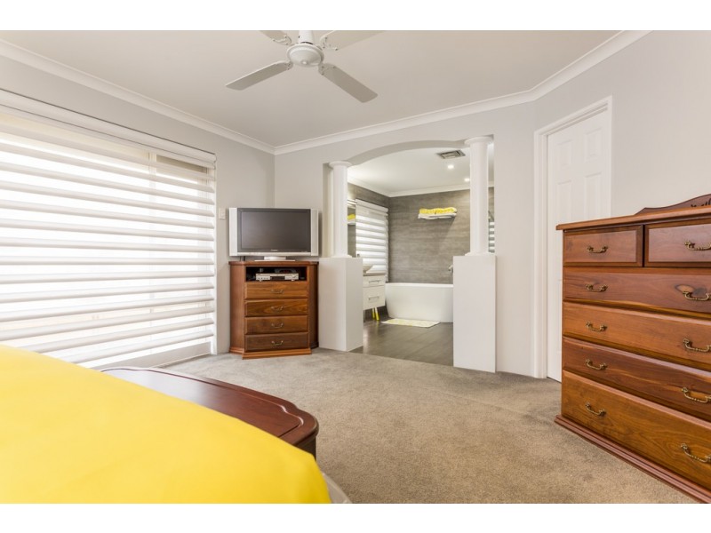 27 Aleppo Drive, Kardinya WA 6163