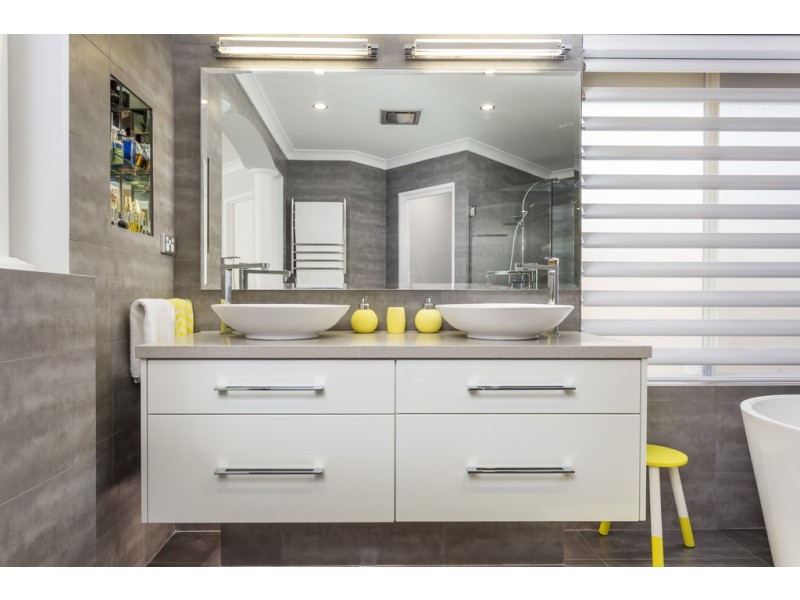 27 Aleppo Drive, Kardinya WA 6163