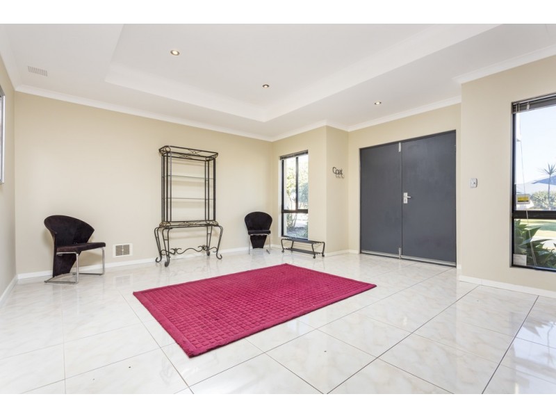 23 Gillen Way, Success WA 6164