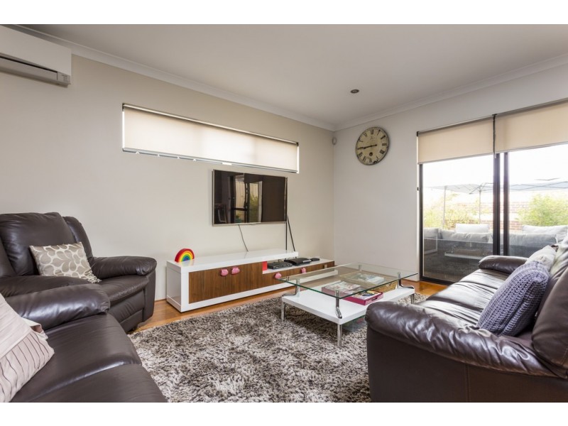 1 Wexford Way, O’connor WA 6163