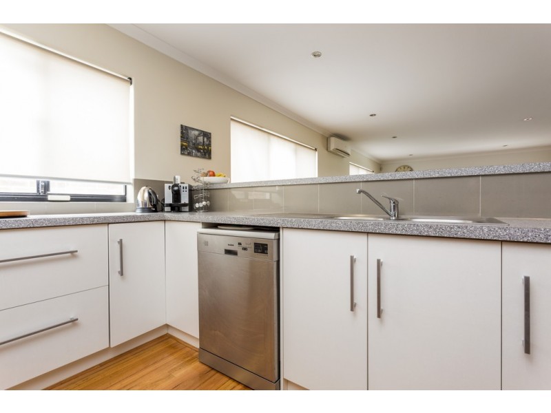 1 Wexford Way, O’connor WA 6163