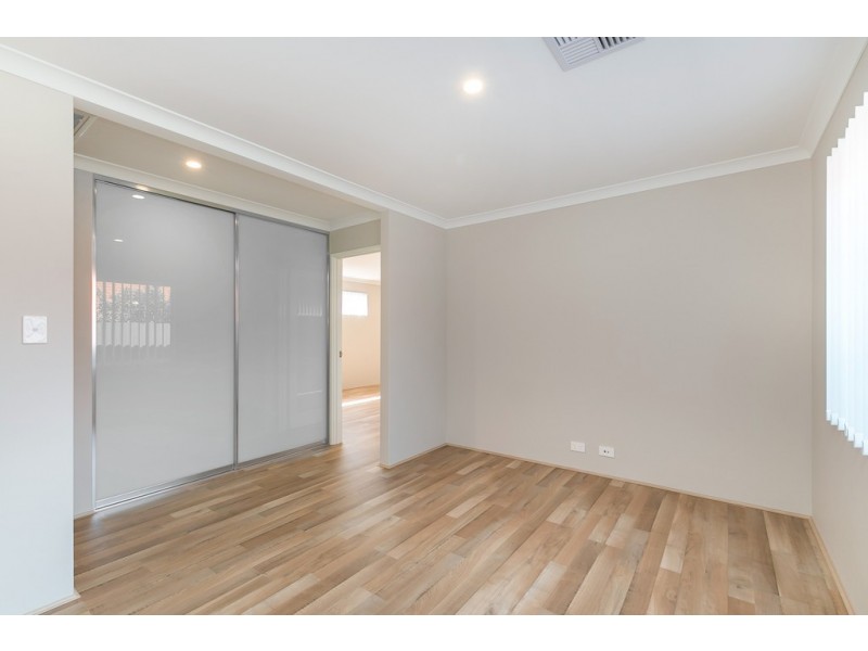 16B Maritime Ave, Kardinya WA 6163