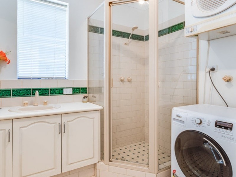 25/2 Preston Street, Como WA 6152